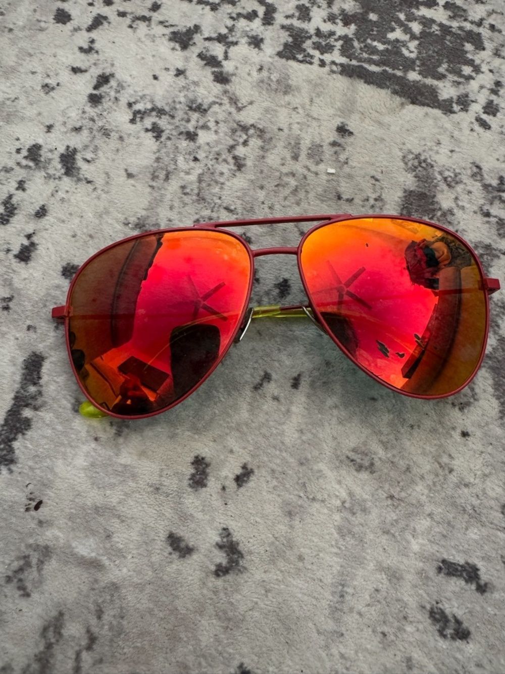 SAINT LAURENT Surf Red Aviator Sunglasses - Red Tint - Colorful